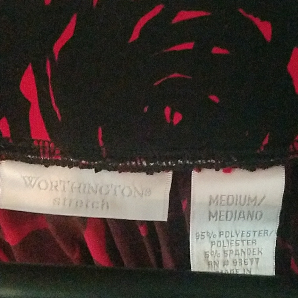 🌹 Beautiful "Fall Roses" Top🌹 - Picture 2 of 6